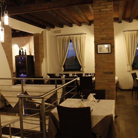Hotel La Vecchia Reggio Reggio Emilia Exterior photo